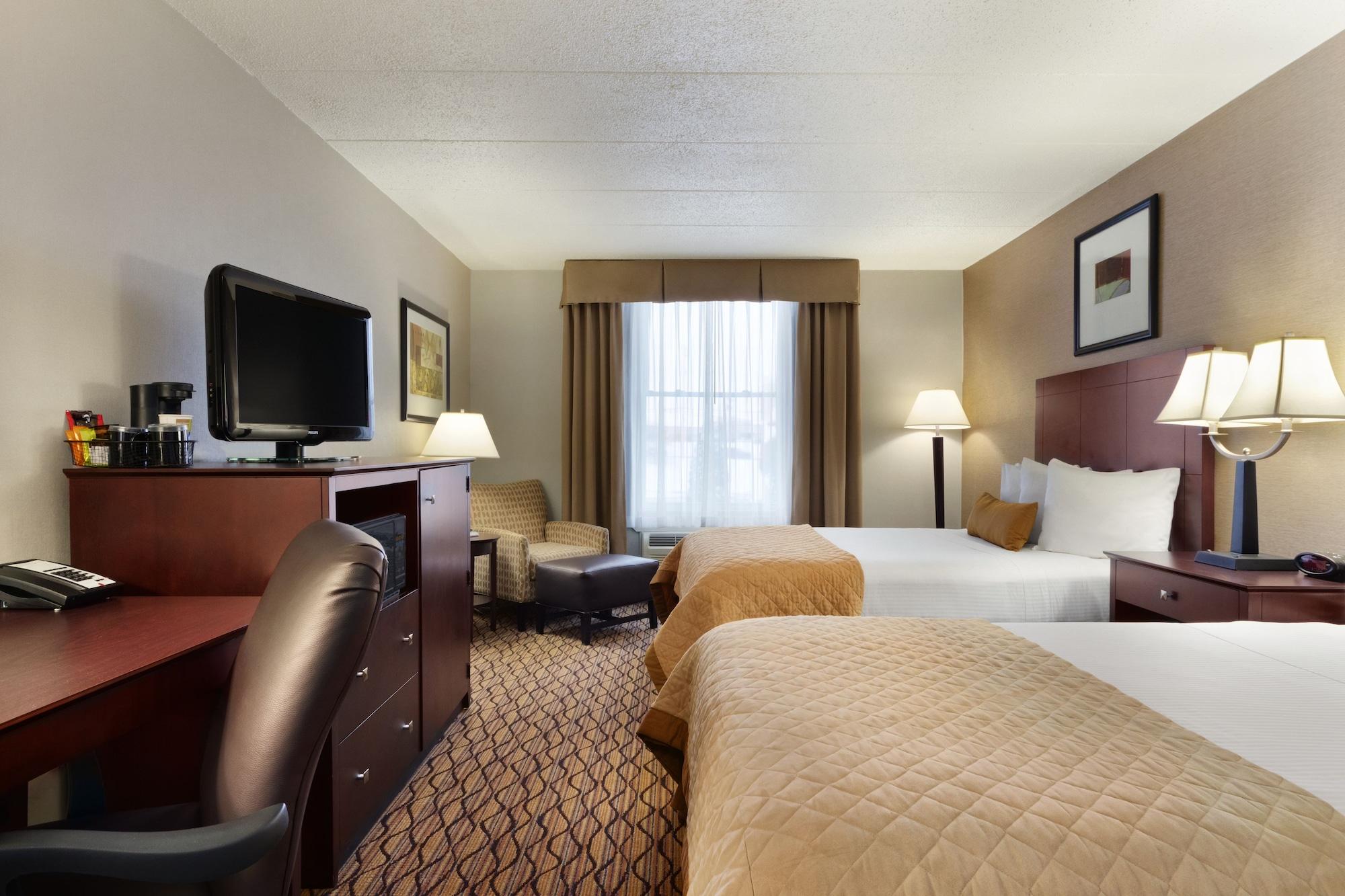 Comfort Inn & Suites Glen Mills - West Chester Екстер'єр фото
