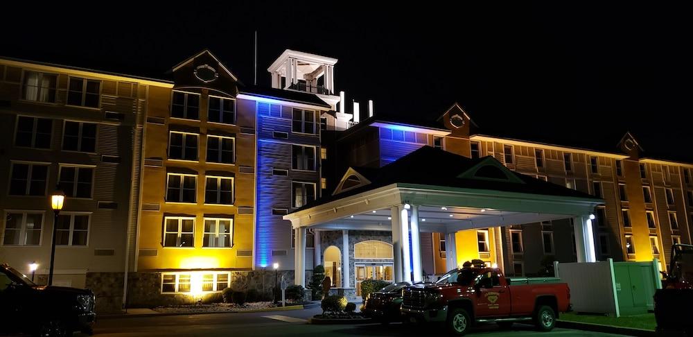 Comfort Inn & Suites Glen Mills - West Chester Екстер'єр фото