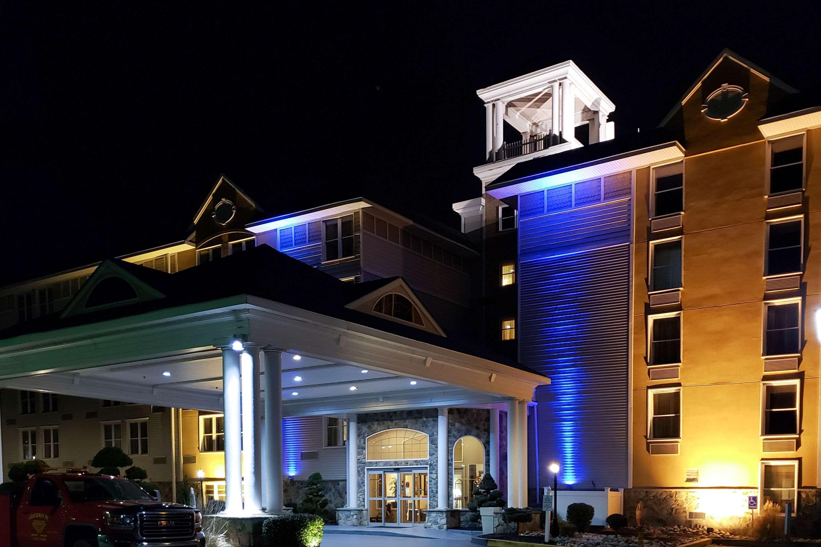 Comfort Inn & Suites Glen Mills - West Chester Екстер'єр фото