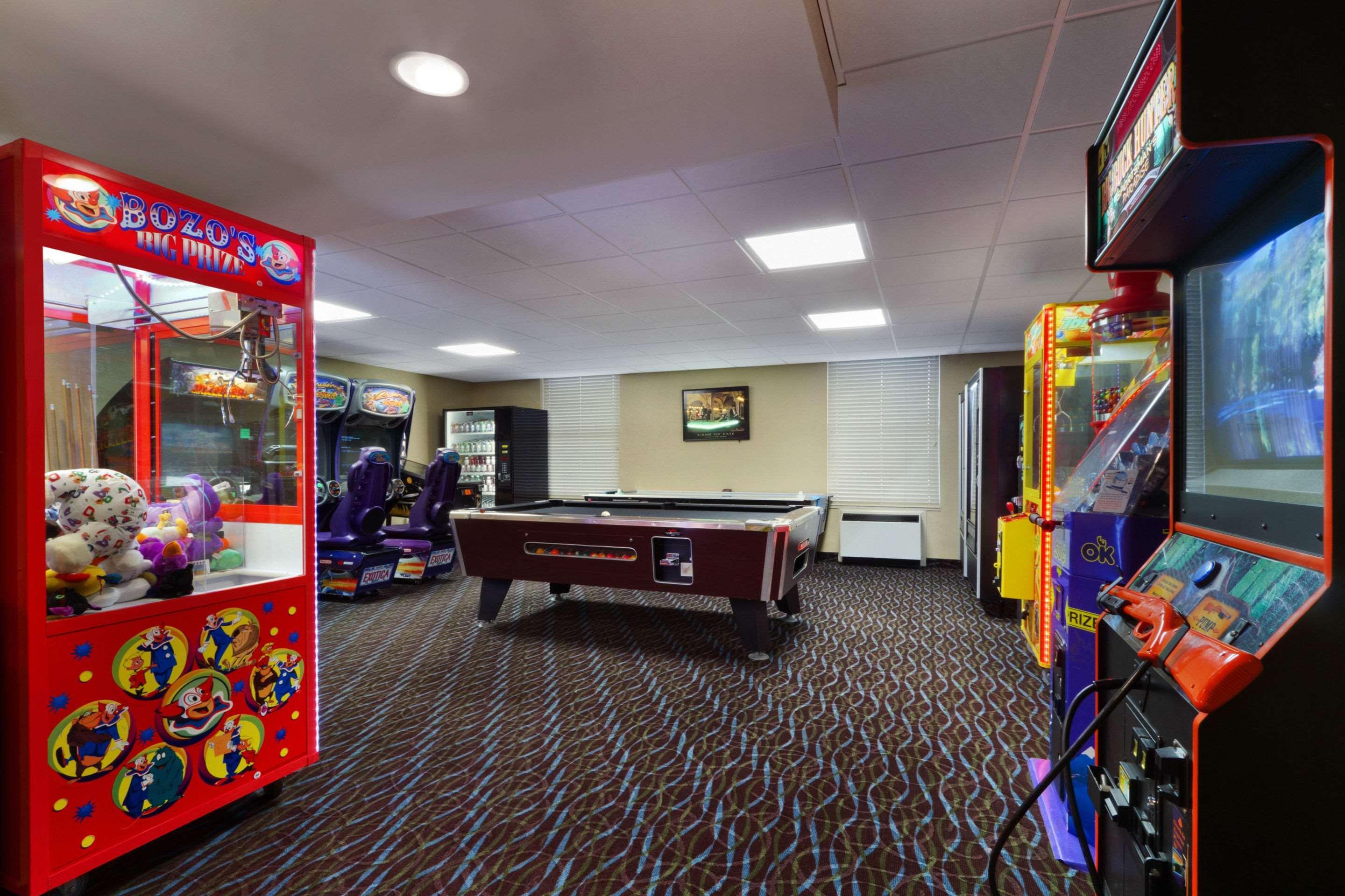 Comfort Inn & Suites Glen Mills - West Chester Екстер'єр фото