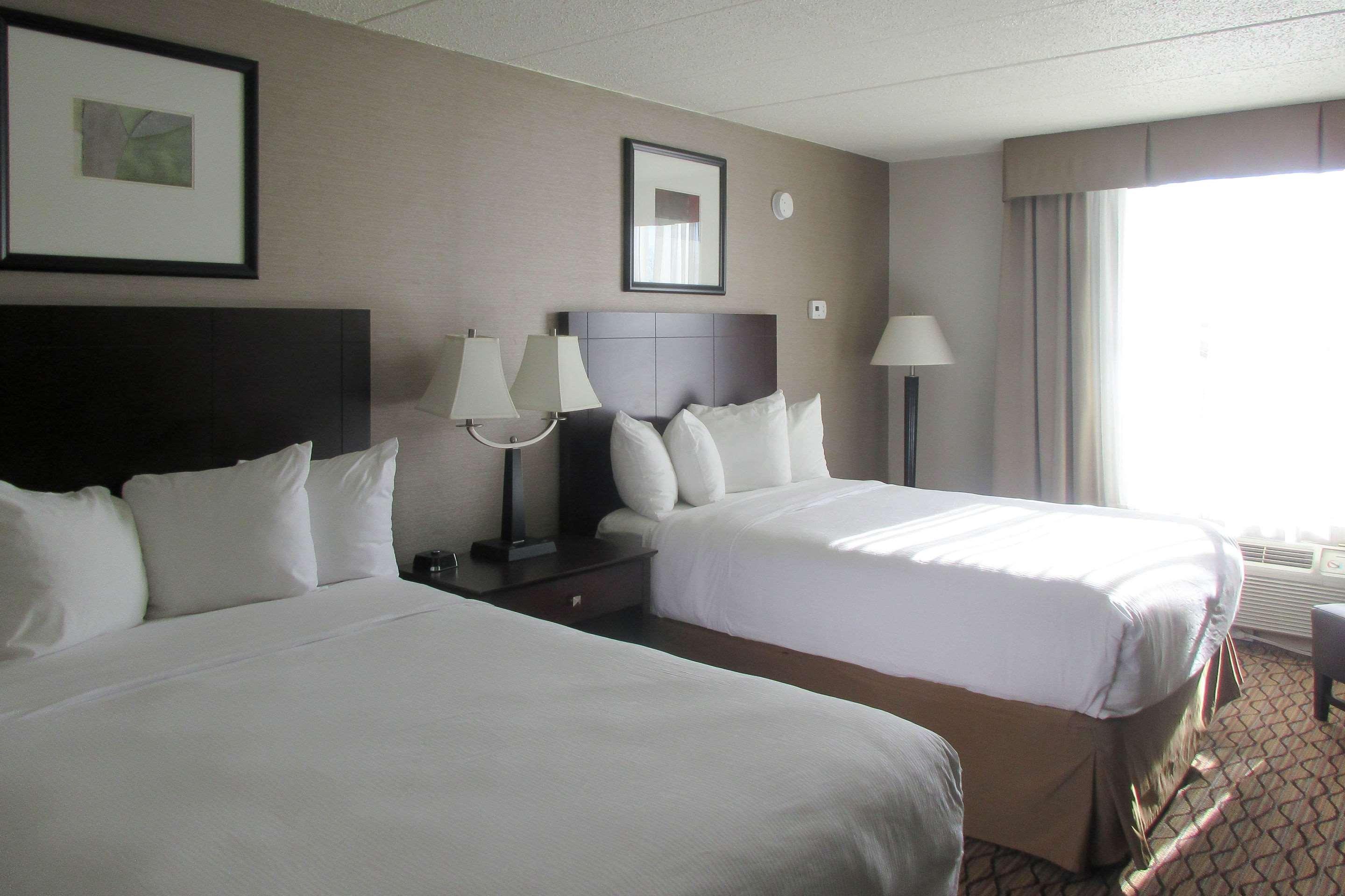 Comfort Inn & Suites Glen Mills - West Chester Екстер'єр фото