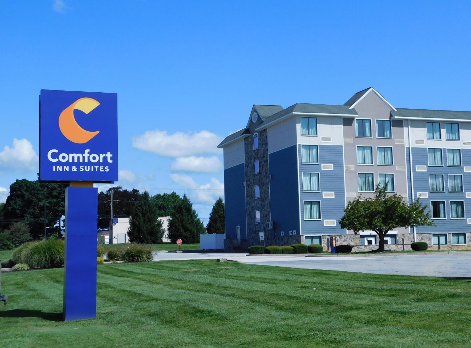 Comfort Inn & Suites Glen Mills - West Chester Екстер'єр фото
