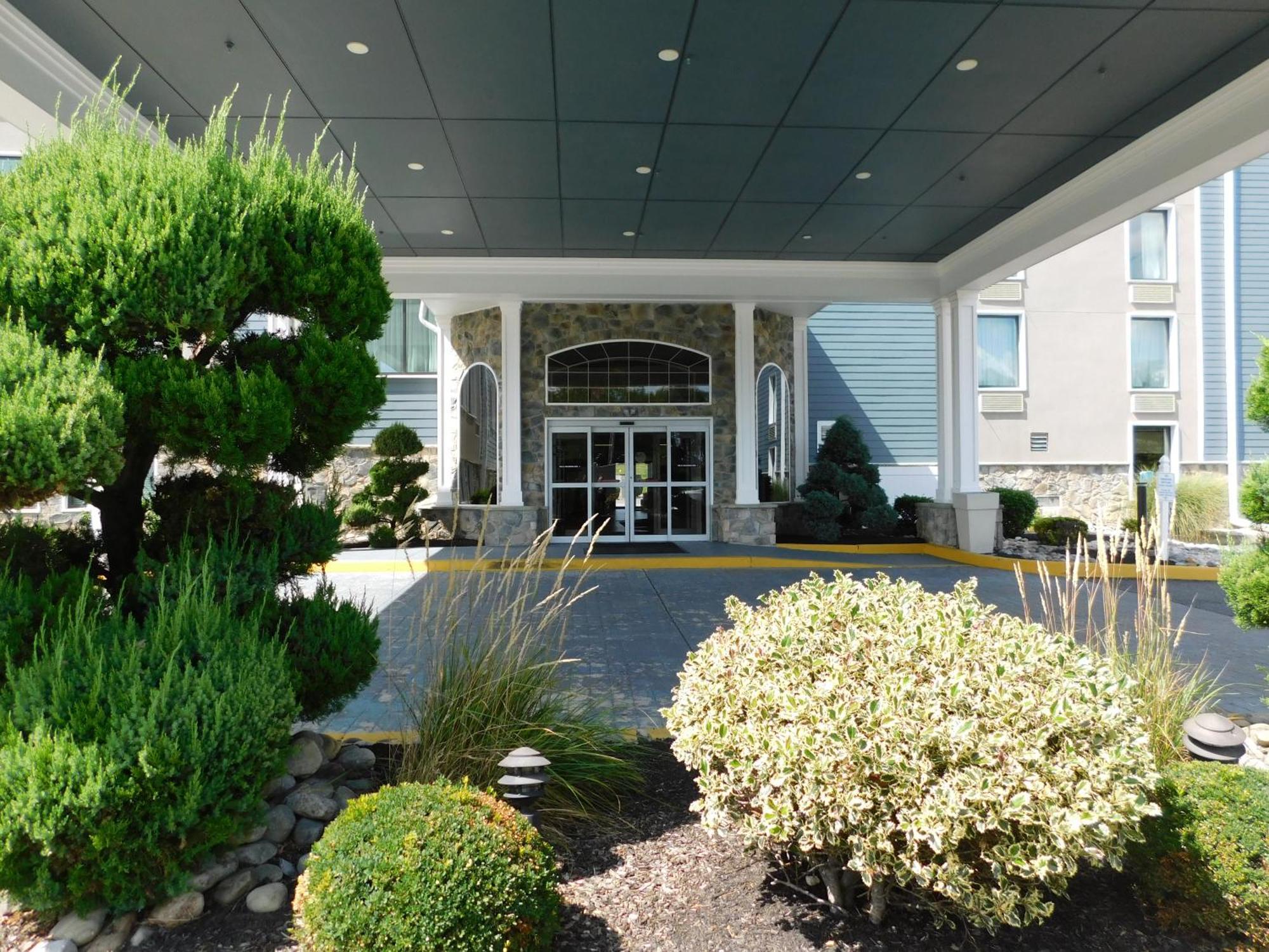 Comfort Inn & Suites Glen Mills - West Chester Екстер'єр фото