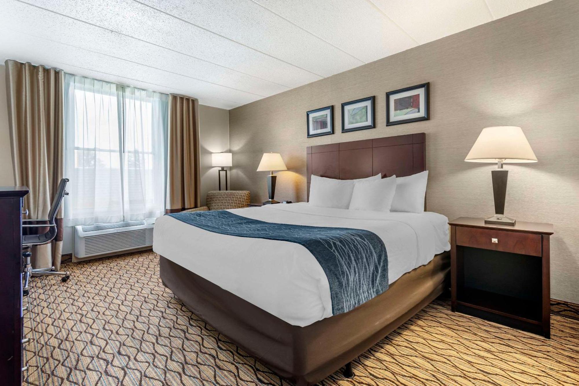 Comfort Inn & Suites Glen Mills - West Chester Екстер'єр фото