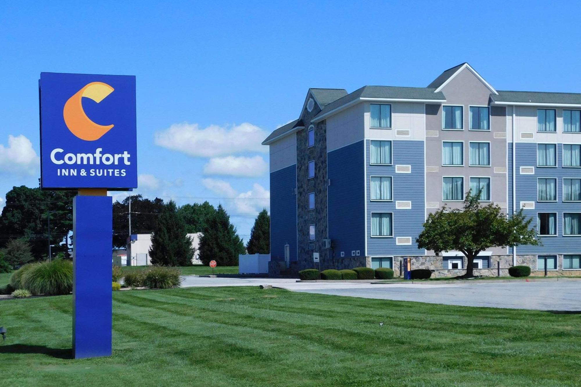 Comfort Inn & Suites Glen Mills - West Chester Екстер'єр фото