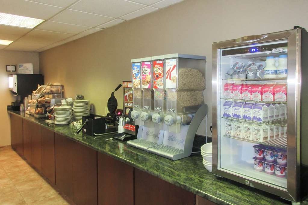 Comfort Inn & Suites Glen Mills - West Chester Ресторан фото