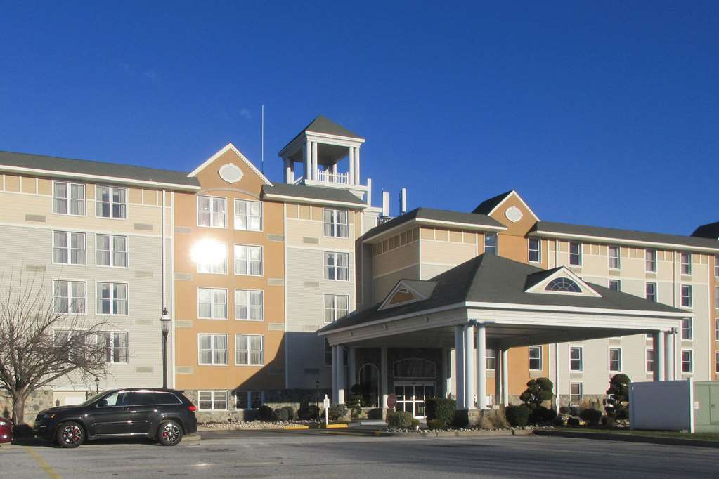 Comfort Inn & Suites Glen Mills - West Chester Екстер'єр фото